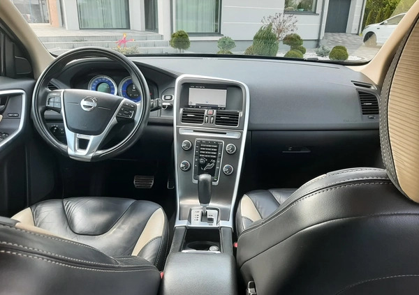 Volvo XC 60 cena 51000 przebieg: 260000, rok produkcji 2011 z Myszyniec małe 466